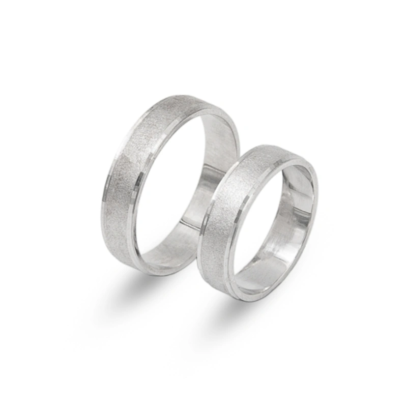 B-68 – Burme od belog zlata